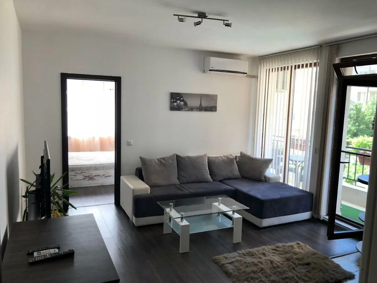 Apartment Sarafovo Sea & Forest Burgas City